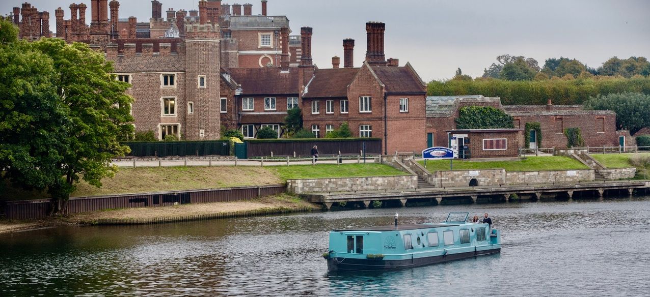 Sustainability Afloat: Rainwater Harvesting on Solar-Powered Boats